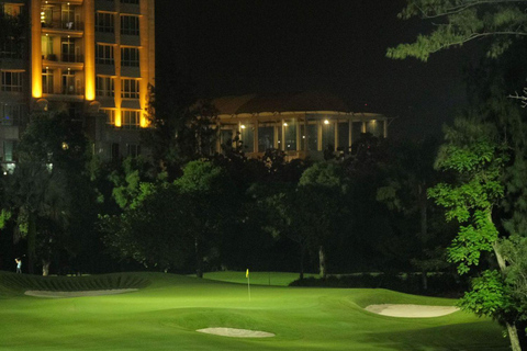 Jakarta: Senayan Night Golf with City Views and Transfer Night Gold with Premium Hotel Pickup & Golf Club Set