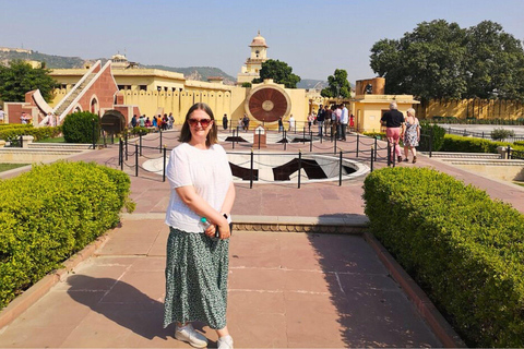 Jaipur : visite guidée privée d&#039;une journée ou d&#039;une demi-journée en voitureVisite d&#039;une journée en voiture avec chauffeur, guide et billets d&#039;entrée