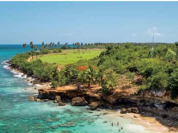 Puerto Rico: Cueva del Indio, Waterfalls, & Beach Tour