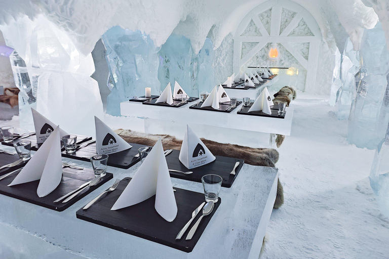 Rovaniemi: Arctic Snow Hotel Tour Meeting Point at Snowman World, in Santa Claus Village