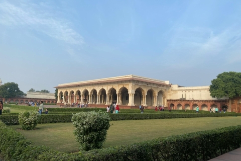 Z Delhi: wschód słońca w Taj Mahal z prywatną wycieczką do Agra FortPrywatna wycieczka z umundurowanym kierowcą, samochodem AC, lunchem i biletami