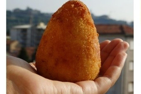 Walking Through Catania: Streets, Sights and Sicilian Bites Catania: Gastronomic Tour with Breakfast and Wine Tasting