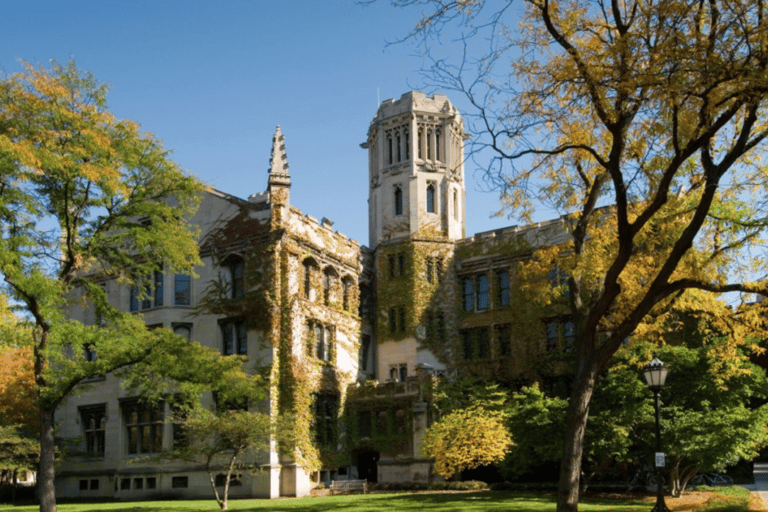 Chicago: University of Chicago Student-Led Campus Tour