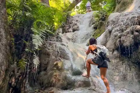 Chiang Mai: Sticky Waterfall & Cave Temple Private Tour
