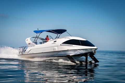 Muscat: Glass-Bottom Snorkeling Trip to Daymaniat w/ Snacks