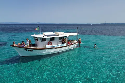 San Teodoro : pêche et déjeuner avec des produits frais et plongée dans les îles