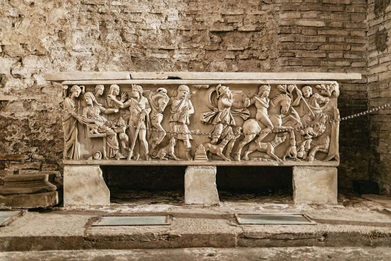 Rome: San Clemente Underground and Basilica Guided Tour