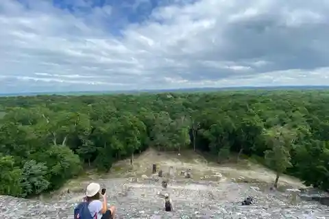 Bacalar: Excursión de un día a las Ruinas de Calakmul con Parada en la Selva