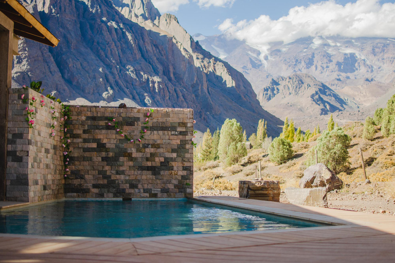 Andean Adventure: Cajón del Maipo & El Morado Lodge and Spa Parque Arauco Meeting Point
