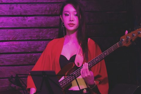 Hanoi Nightlife Bar Crawl: Music, Drinks & Good Vibes