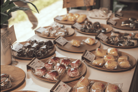 Séoul : Visite culinaire de l&#039;après-midi en Ebike et &quot;Happy Hour&quot; (nourriture et boissons)