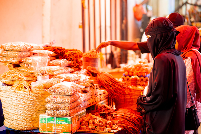 Stone Town Street Food Taste Tour a pie