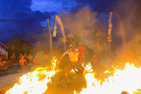 Uluwatu: prywatna wizyta w świątyni o zachodzie słońca z pokazem tańca ogniaTylko bilety na pokaz tańca Kecak