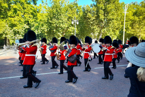 VIP Westminster Abbey & Upper Gallery and Buckingham Palace