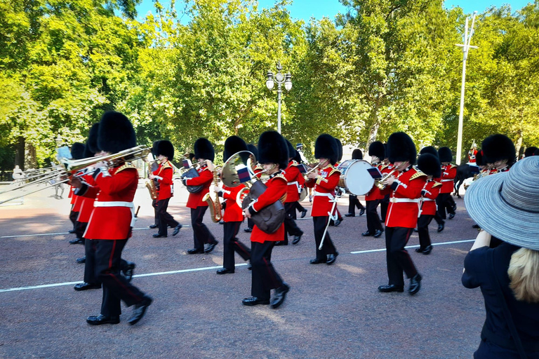 VIP Westminster Abbey & Upper Gallery and Buckingham Palace