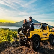 Ubud: Mount Batur Sunrise Jeep Tour, Black lava & Breakfast