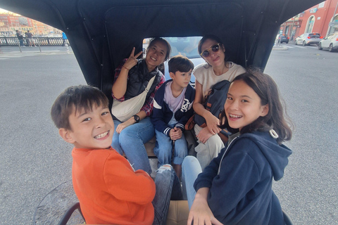 Nizza: tour della città in famiglia in bicicletta Taxi elettrico (4 posti)