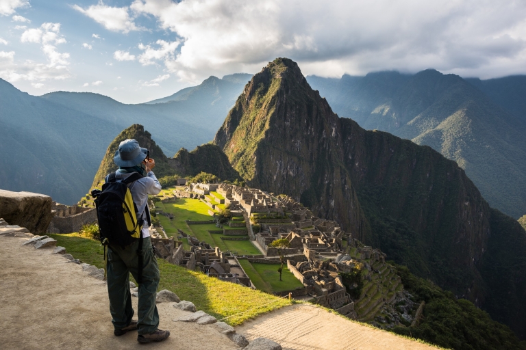 Desde Cusco: Machu Picchu Tour privado y boleto de entradaTour Privado a Machu Picchu en Tren Vistadome