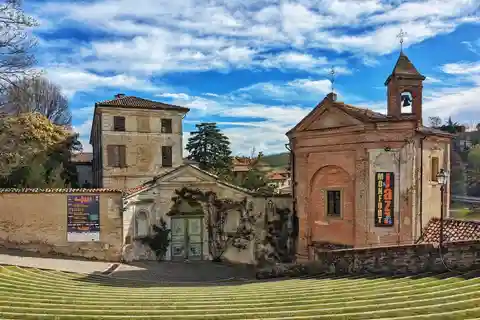 Monforte d'Alba: tour a piedi