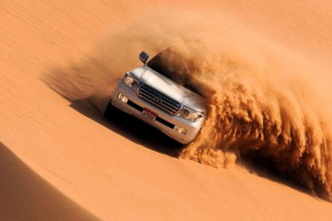 Odisseia no deserto de Doha: emoção, cultura e pôr do sol com guiaOdisseia no deserto de Doha: emoção, cultura e pôr do sol