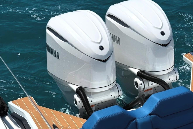 Mykonos to Paros & Antiparos by Ronin 35', transfer included