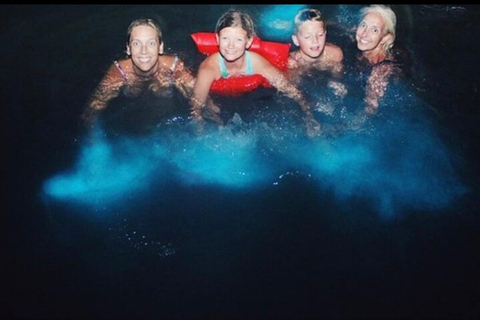 闪闪发光的泻湖之旅光辉泻湖闪闪发光的水域之旅