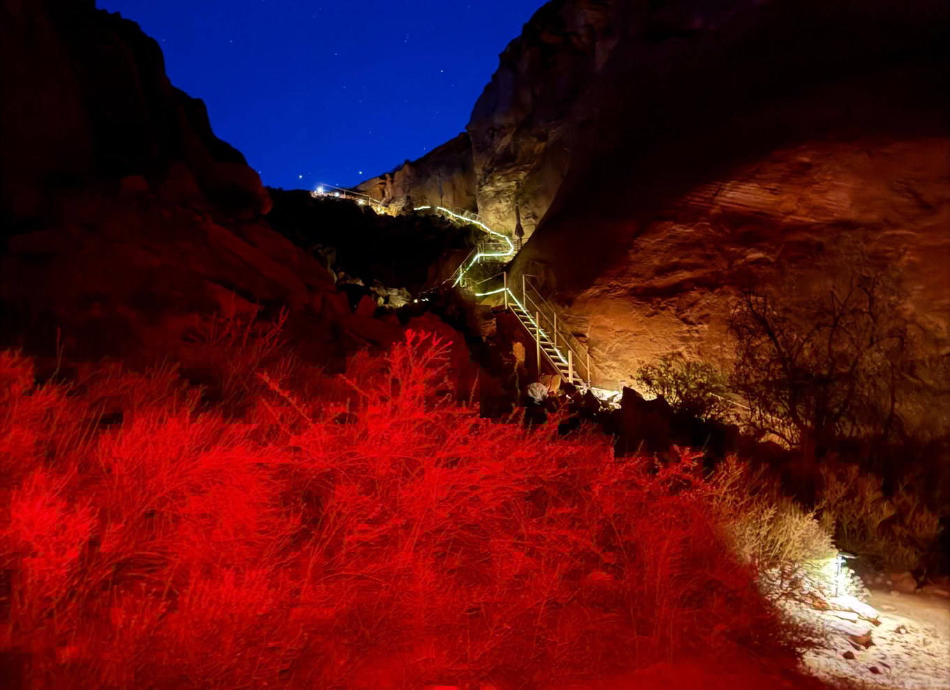 Side: Antelope Valley Canyon Stargazing Night Hike