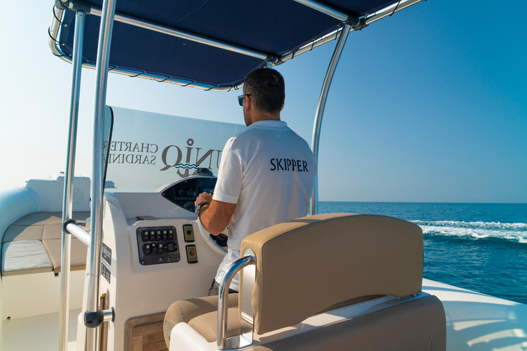 Cagliari: Boat Tour with 5 Snorkeling Stops & Free Drinks