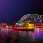 Vivid Sydney: crociera con cabaret e cena di 3 portate