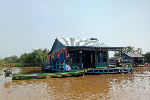 Siem Reap: Angkor Silk Farm & Mechrey Floating Village Tour