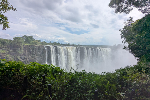 Explore Victoria Falls & Mosi‑oa‑Tunya Exclusive Guided Tour