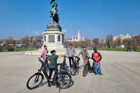 Vienna: Tour guidato in bicicletta elettrica