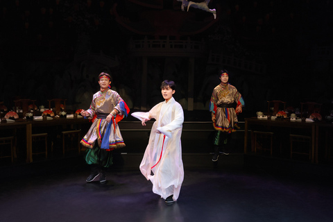 Shanghai: "Wanbang" Immersive Tang Dynasty Royal Dining Show Wan Bang Lai Chao Dinner Experience SVIP Seat