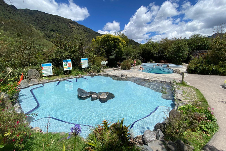 Quito: 9-Day Andes Tour with Hot Springs and Train Ride
