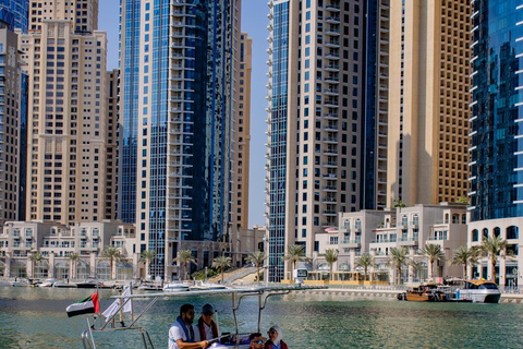 Abu Dhabi: Bootsführerschein Level 2 Training für FrauenXclusive Powerboat Level 2 Training nur für Frauen