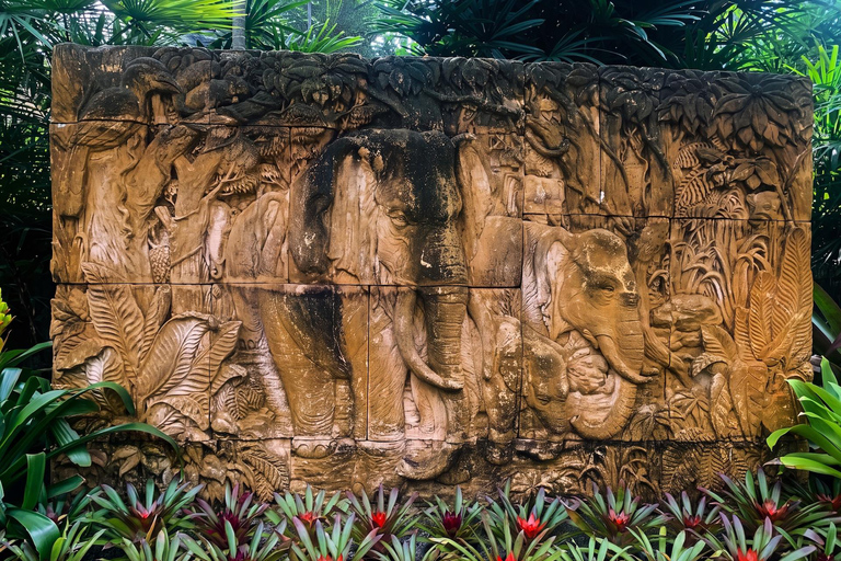 Private Nong Nooch Garden Tour: Lunch, shows & Dinosaurs