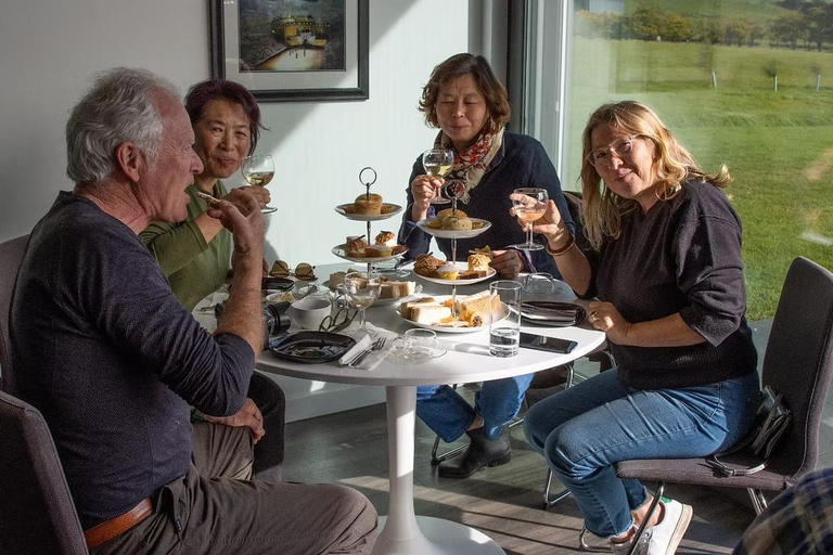 South Lanarkshire: Tea Tour with Tasting and Afternoon Tea