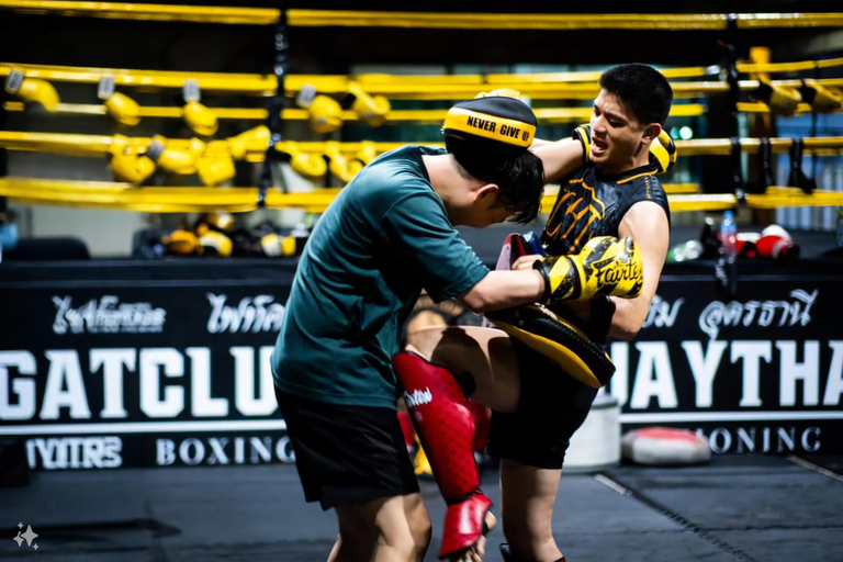 Chiangmai : Académie d&#039;entraînement au Muay ThaiChiangmai Muaythai training