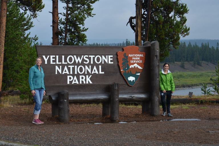 Yellowstone 2 Day Adventure - Upper and Lower Loop Tour