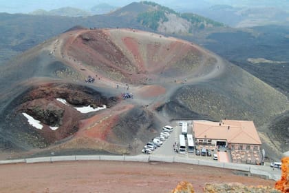 From Catania: Etna Panoramic Bus Tour with 3-Hour Stop