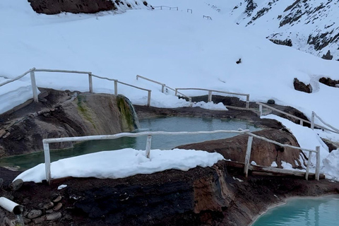 Dagsutflykt till Embalse del Yeso och varma källor från Santiago