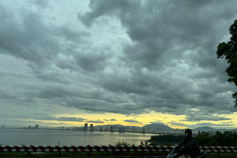 Excursão turística de meio dia à cidade de Da Nang em motaPasseio de mota