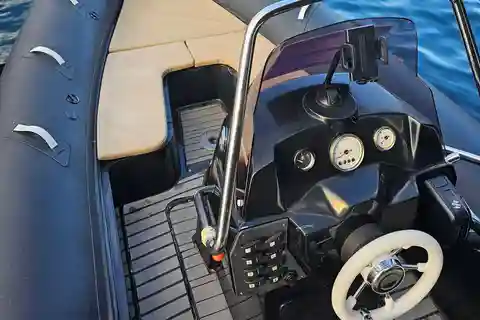 Torno: Lake Como Self-Drive Speedboat Rental