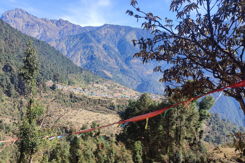 Kathmandu: 3-Day Helambu Ama Yangri Trek with Guide