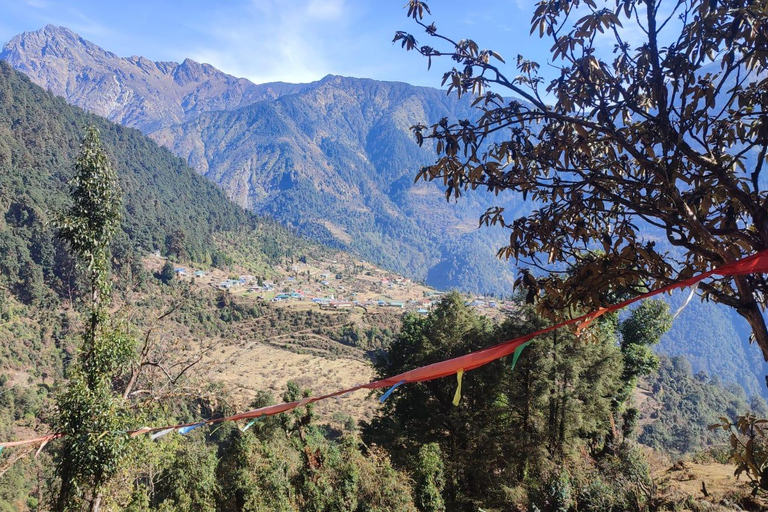 Kathmandu: 3-Day Helambu Ama Yangri Trek with Guide