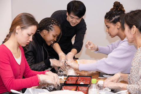 شيبويا طوكيو: دورة تحضير السوشي (نباتي/حلال)قائمة السوشي العادية (خالية من الغلوتين *تشمل الأسماك)