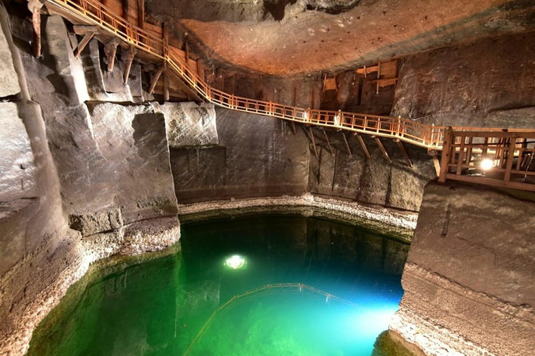 Cracovia: tour guidato delle miniere di sale con servizio di prelievo in hotelCracovia: tour guidato della miniera di sale con servizio di prelievo in hotel