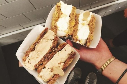 Toronto: o melhor tour de comida de rua com um guia localToronto: tour a pé privado de 3 horas com degustação de comida