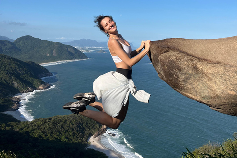 Pedra do Telégrafo: Guided Experience and Rio's Most Famous Photo Pedra do Telégrafo: Guided Experience and the Most Famous Photo of Rio