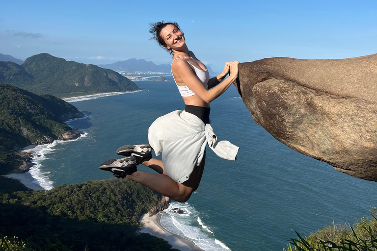 Pedra do Telégrafo: Guided Experience and Rio's Most Famous Photo Pedra do Telégrafo: Guided Experience and the Most Famous Photo of Rio
